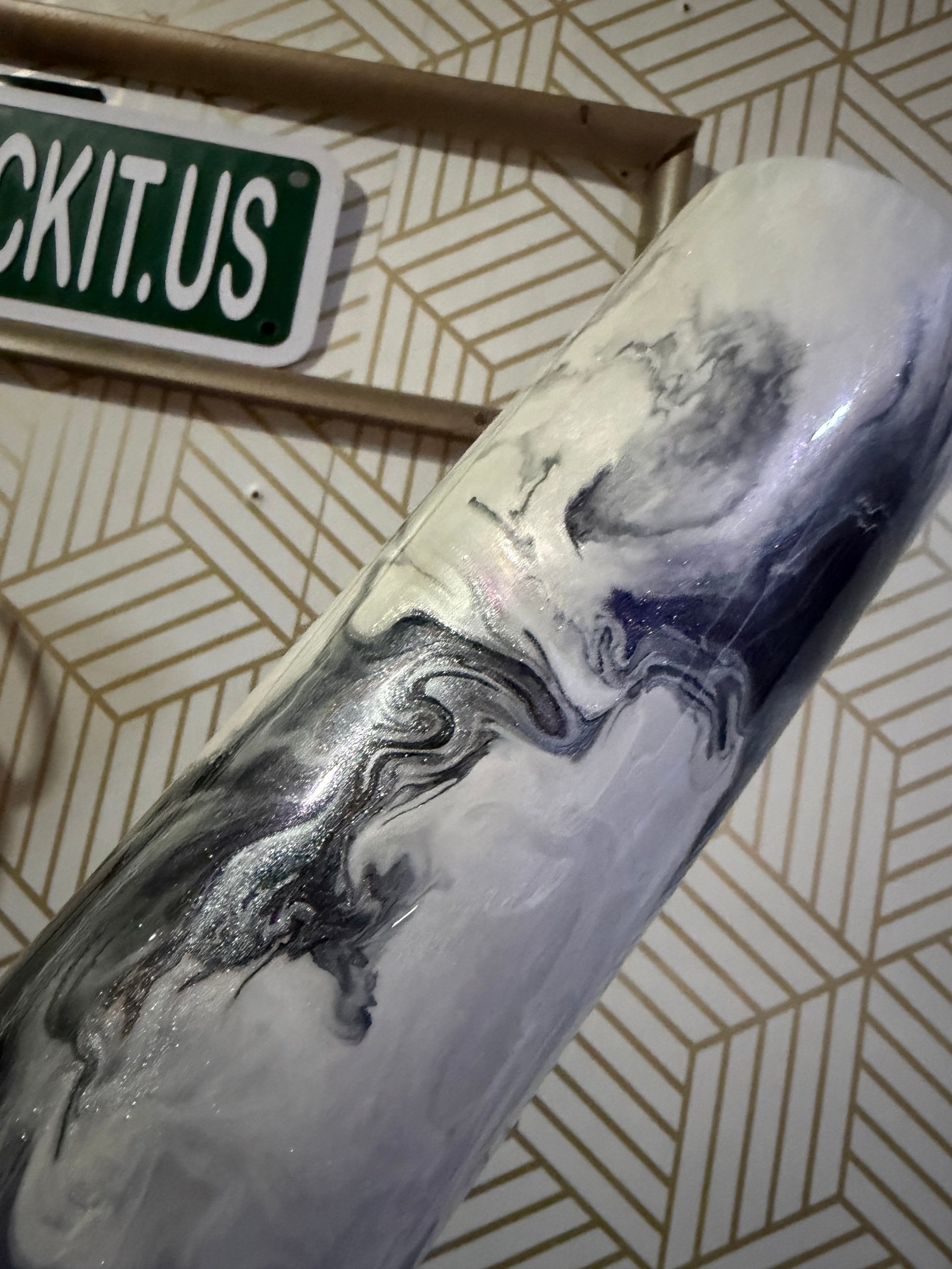 20 oz black and white marble (Spot Cup)