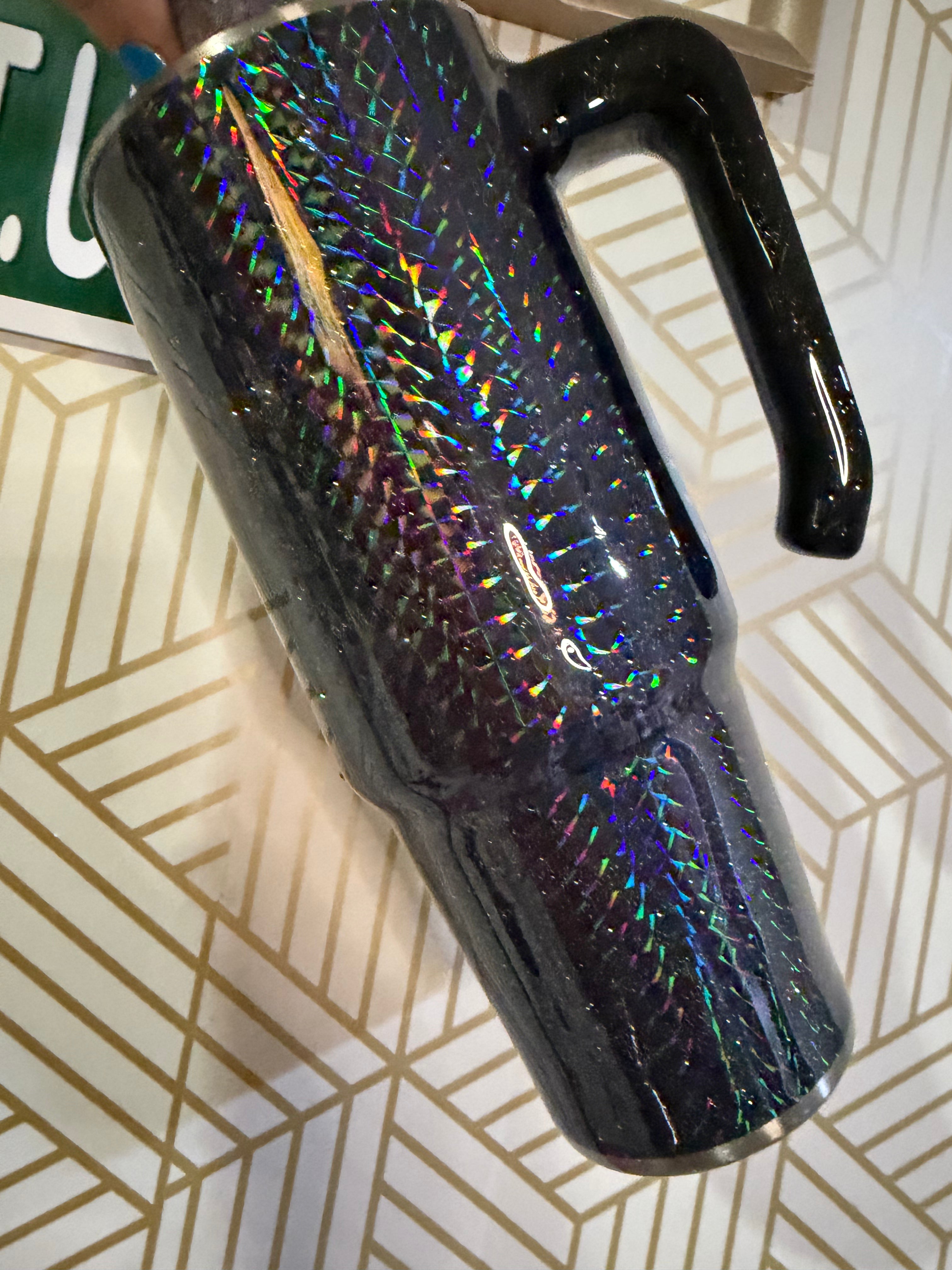 30oz Grippy Holo Squares Hydro-Dip 1