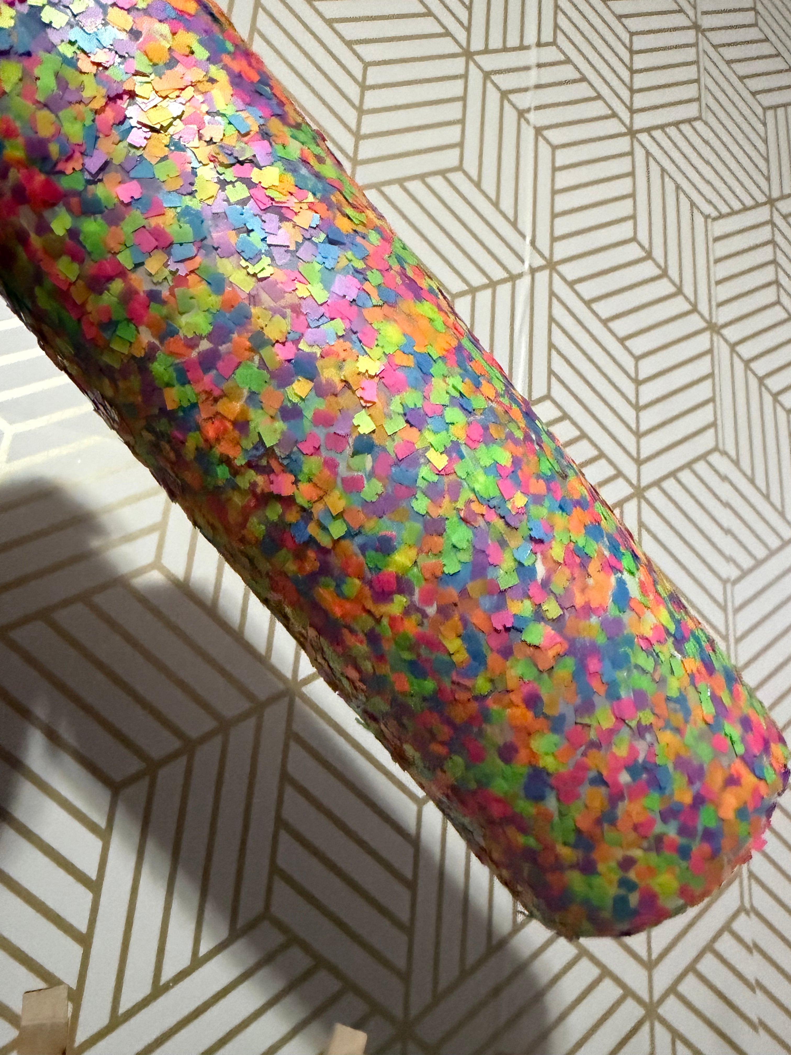 20oz Skinny Confetti Popper Hydro-Dip 1