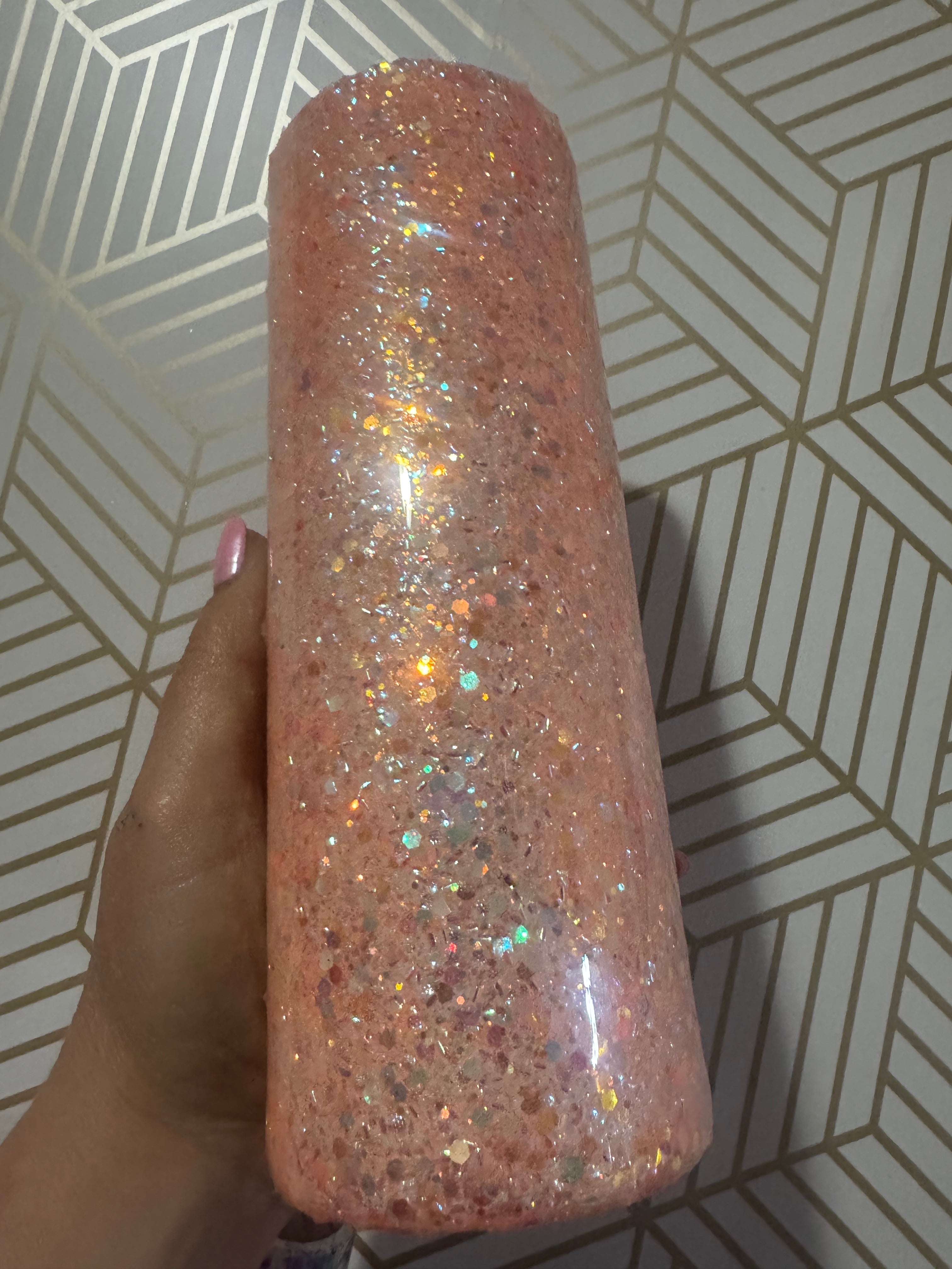 20oz Skinny Peach Fizz Hydro-Dip 1